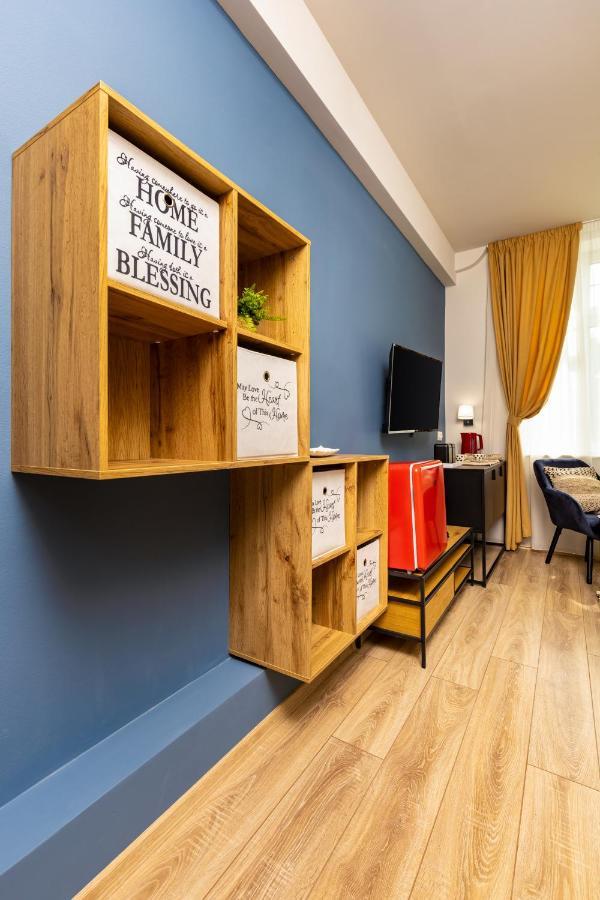 Kapana Guest House On Central Pedestrian Street With Parking Included 플로브디프 외부 사진