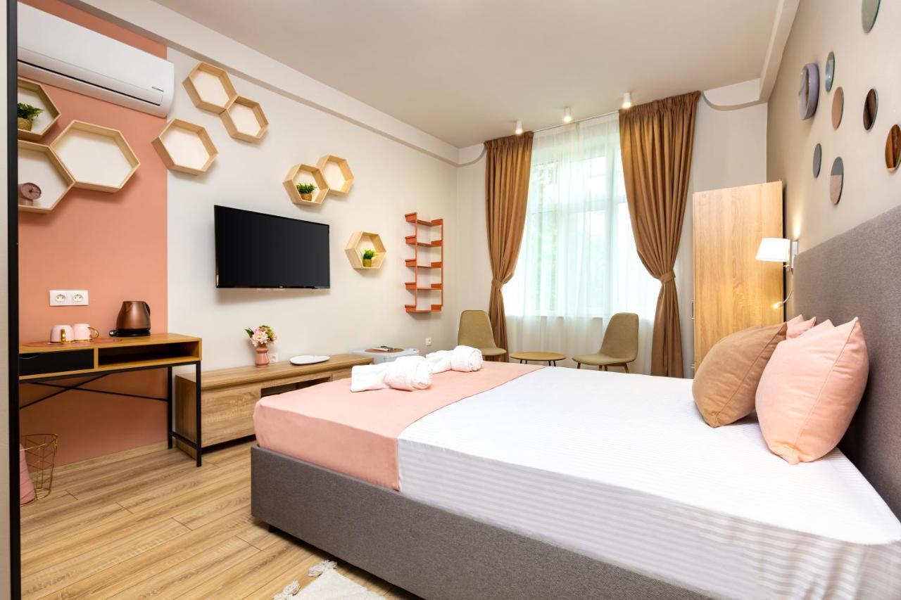 Kapana Guest House On Central Pedestrian Street With Parking Included 플로브디프 외부 사진
