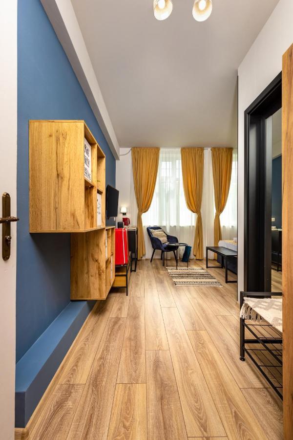 Kapana Guest House On Central Pedestrian Street With Parking Included 플로브디프 외부 사진