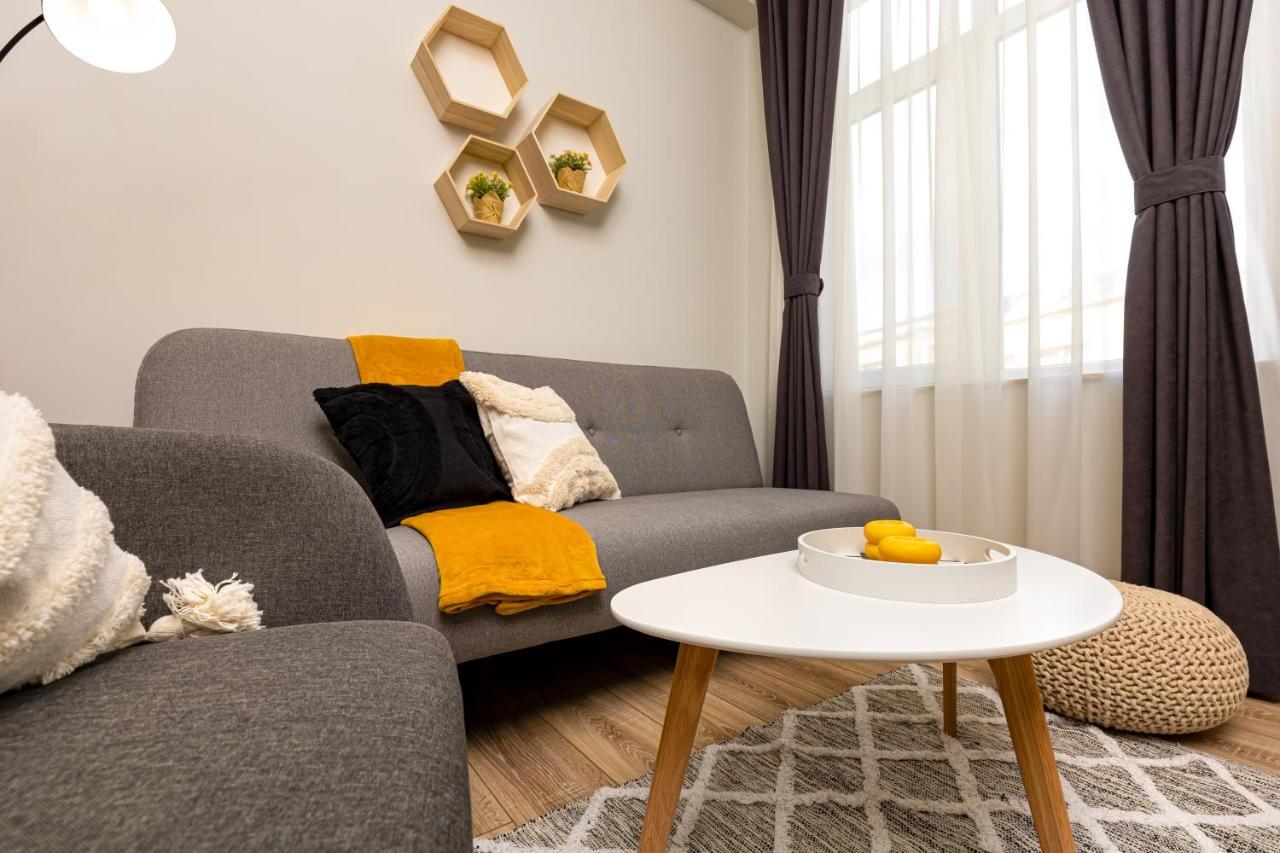 Kapana Guest House On Central Pedestrian Street With Parking Included 플로브디프 외부 사진