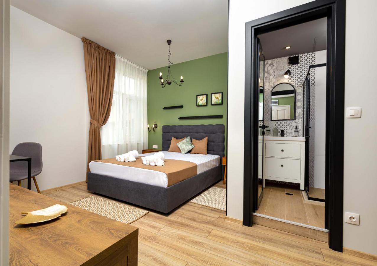 Kapana Guest House On Central Pedestrian Street With Parking Included 플로브디프 외부 사진