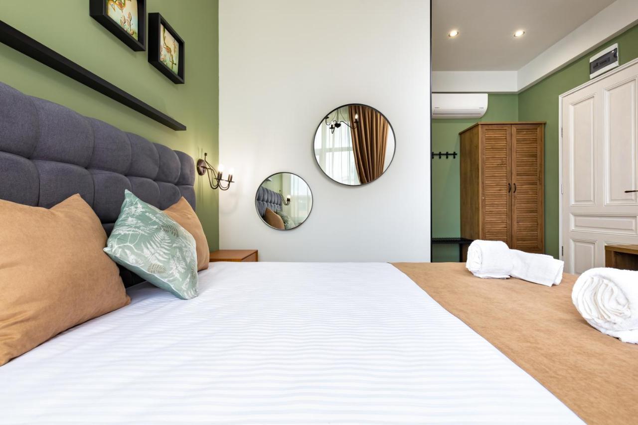 Kapana Guest House On Central Pedestrian Street With Parking Included 플로브디프 외부 사진