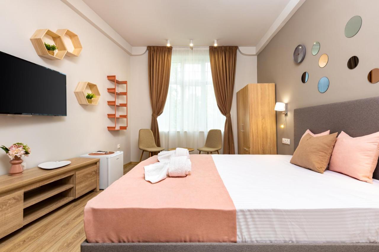 Kapana Guest House On Central Pedestrian Street With Parking Included 플로브디프 외부 사진